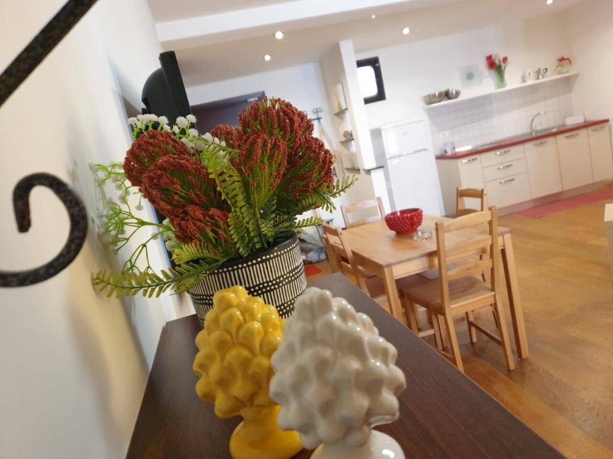 Dimora Maqueda Apartment Palermo Bagian luar foto